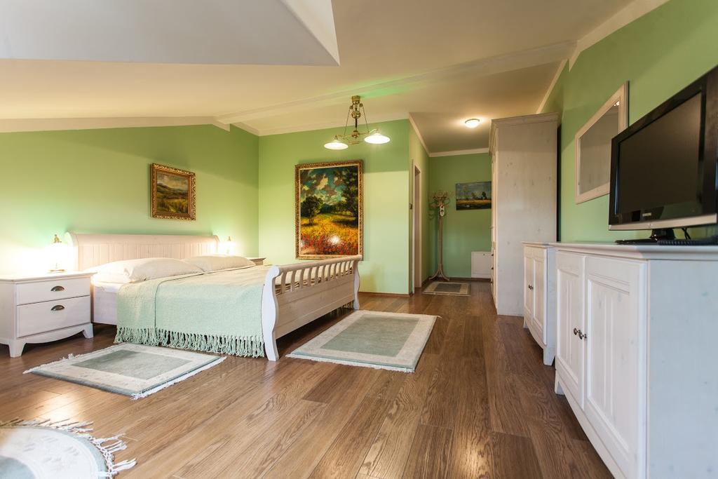Boutique Hotel Carpe Diem Presov Ngoại thất bức ảnh
